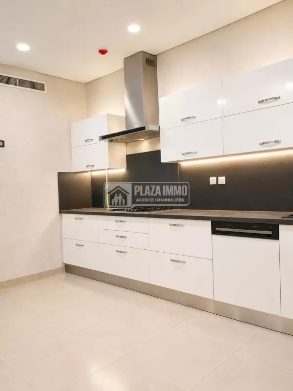 A louer ou A vendre un triplex s+4Au Lac 2