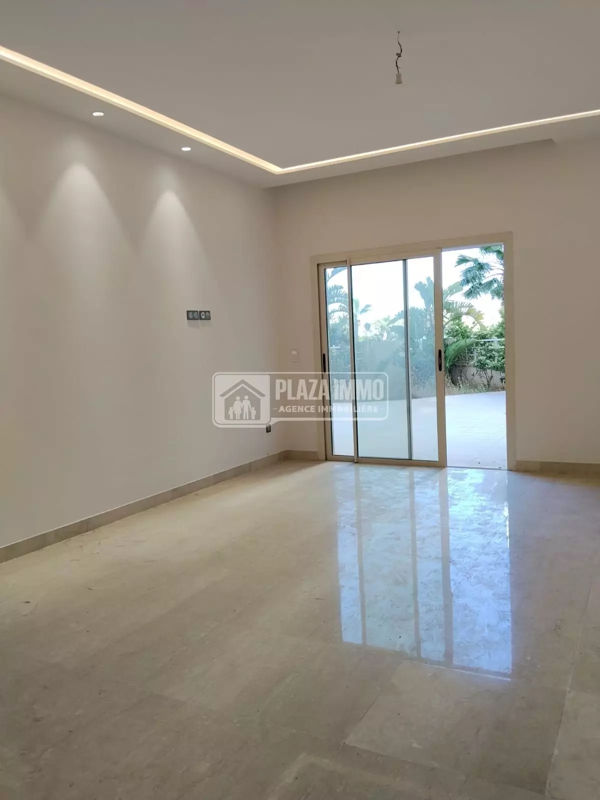 A Louer Ou A Vendre Un Triplex S+4 Au Lac2