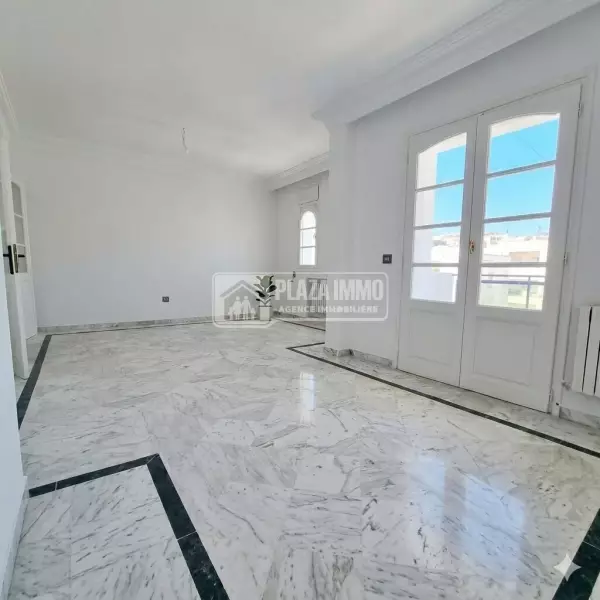 Appartement S2 au Ennasr 2