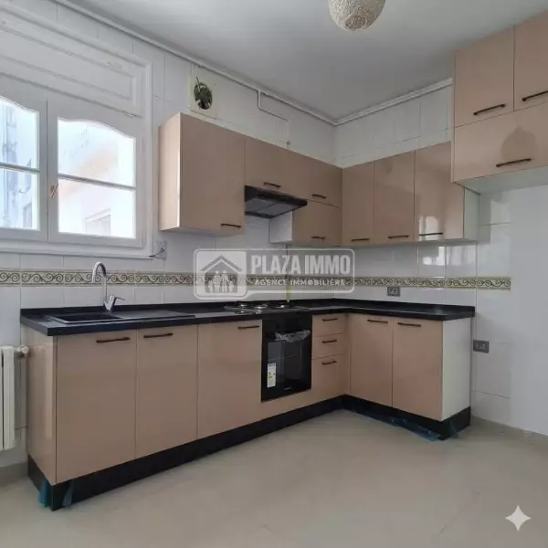 Appartement S2 au Ennasr 2