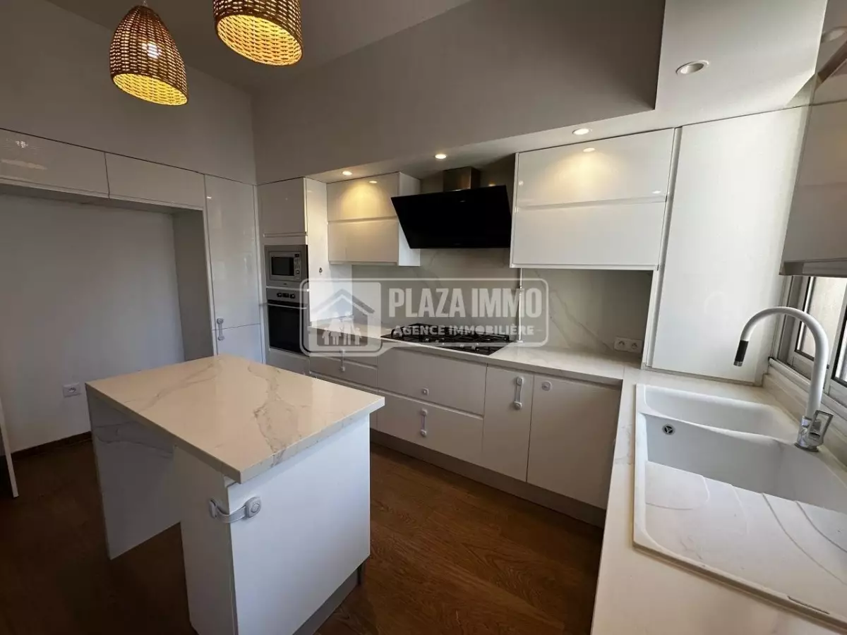 A VENDRE UN MAGNIFIQUE APPARTEMENT S3 AU LAC2
