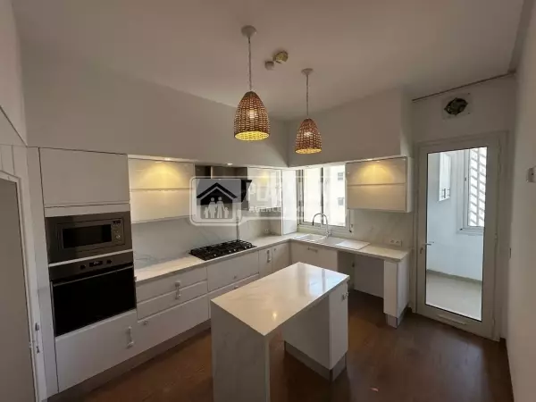 A VENDRE UN MAGNIFIQUE APPARTEMENT S3 AU LAC2
