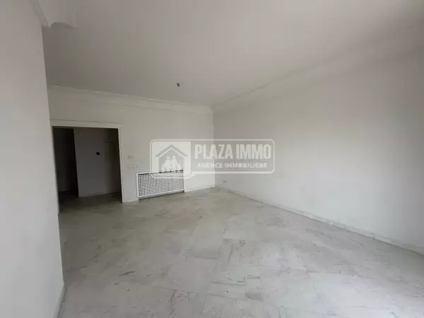A VENDRE UN MAGNIFIQUE APPARTEMENT S3 AU LAC2