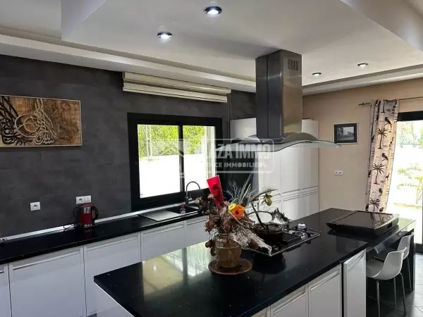 A vendre une villa au lac 2