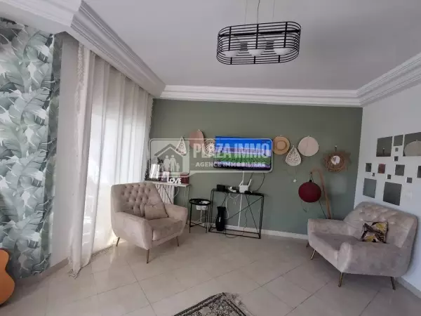 a vendre appartement S+3 laouina