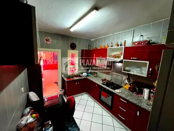 A vendre appartement S+3 à L'aouina Cité les palmerais