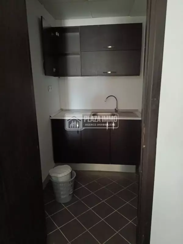 A LOUER UN BUREAU/OPENSPACE DE 300m2 AU LAC2