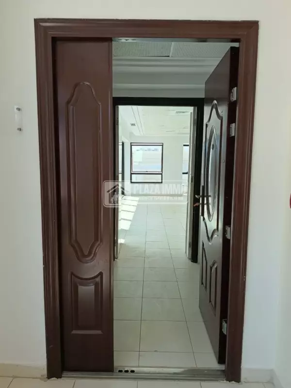 A LOUER UN BUREAU/OPENSPACE DE 300m2 AU LAC2