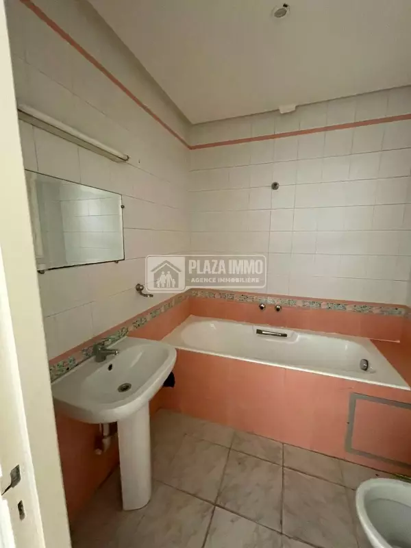 A VENDRE UN S+1 CENTRE VILLE DE TUNIS