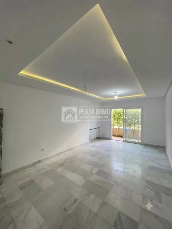 EN EXCLUSIVITE : A VENDRE UN MAGNIFIQUE S2 AU RDC LAC2