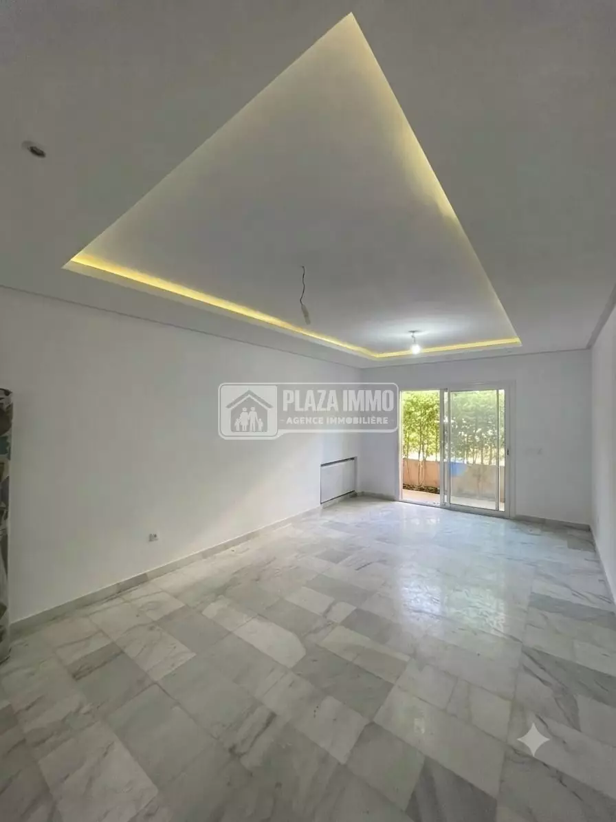 EN EXCLUSIVITE : A VENDRE UN MAGNIFIQUE S2 AU RDC LAC2