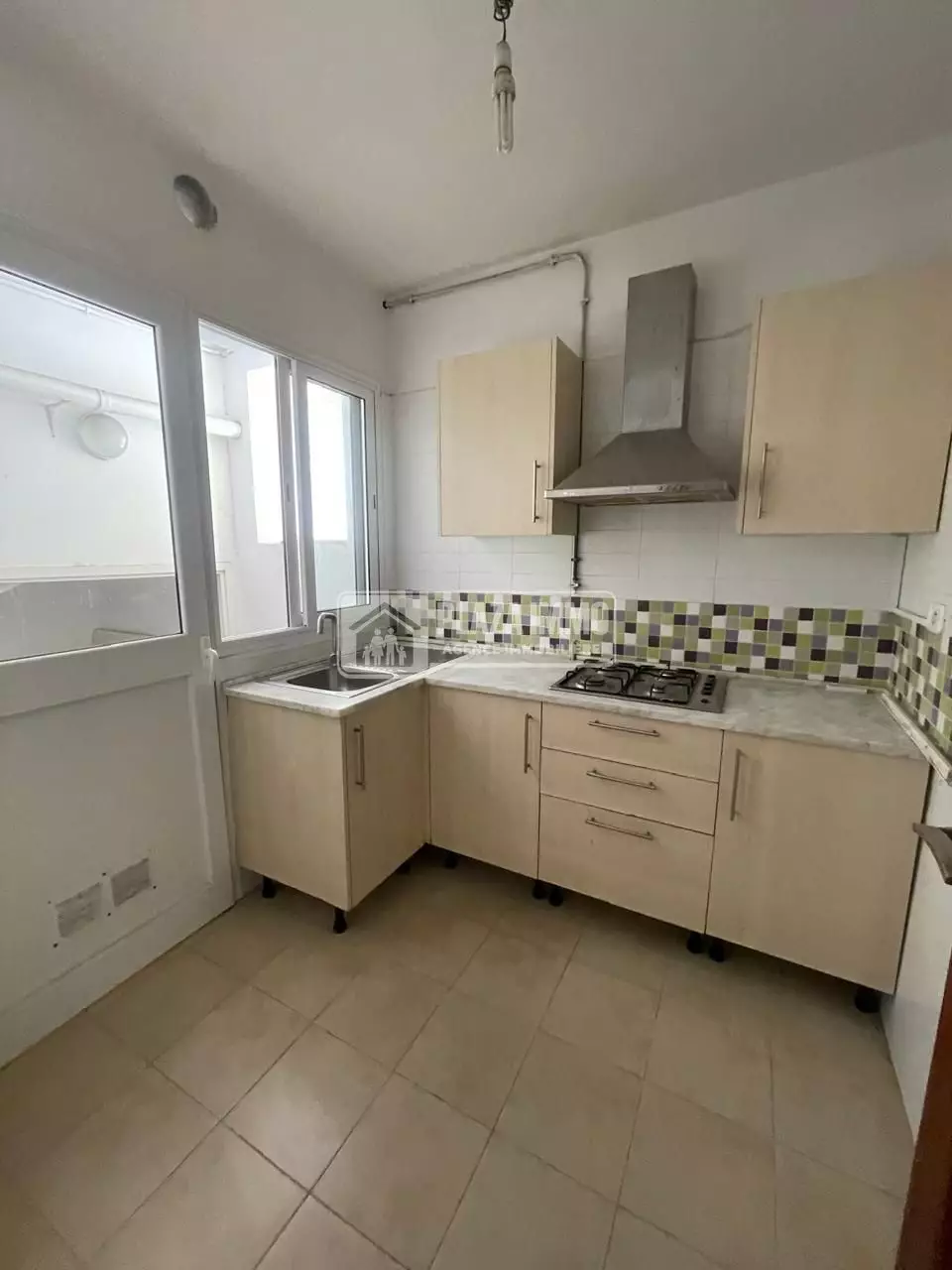 A LOUER OU VENDRE UN APPART S+1 CARTHAGE BYRSA