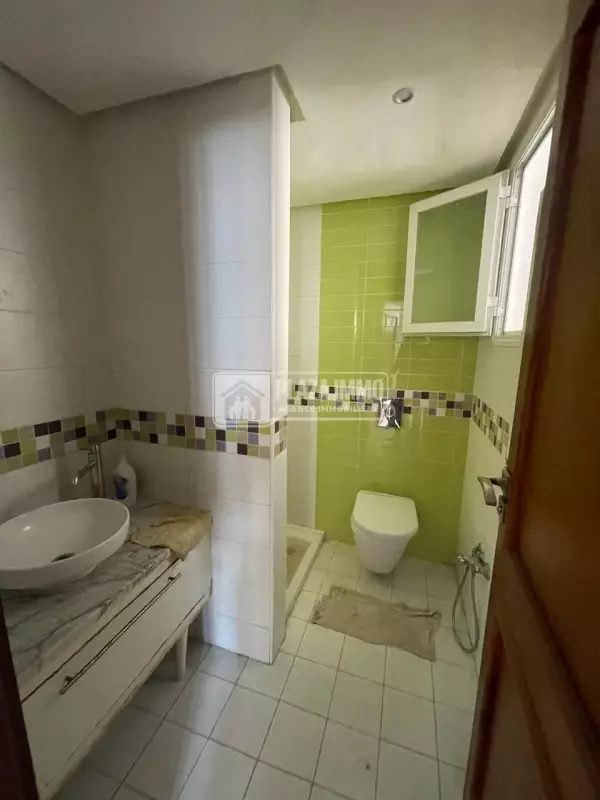 A LOUER OU VENDRE UN APPART S+1 CARTHAGE BYRSA