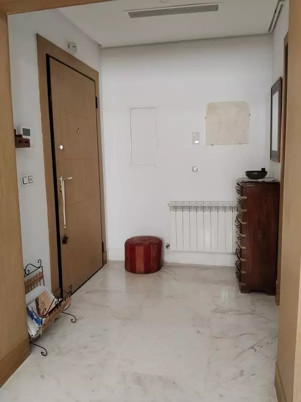 A vendre Un appartement S+3 à la soukra