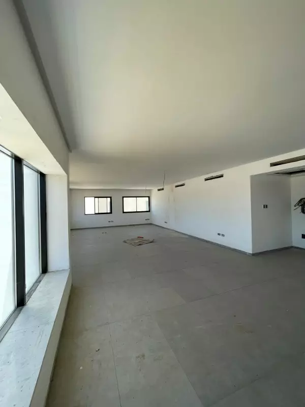 A LOUER UN IMMEUBLE NEUF R+3 AU LAC3