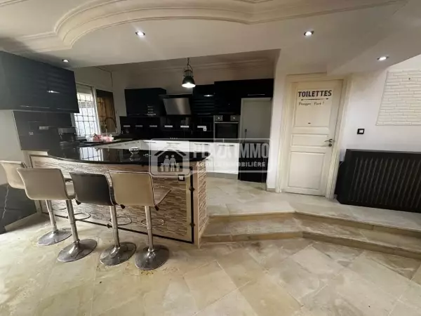 A VENDRE UNE VILLA JUMELEE A RAOUED PLAGE