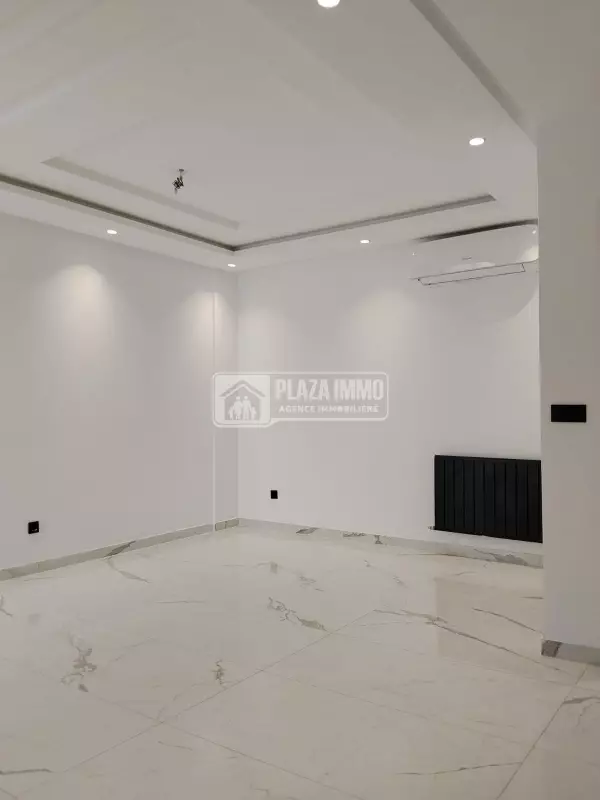 A Vendre Des Appartements S+2/S+3 à Jardins Dee Carthage