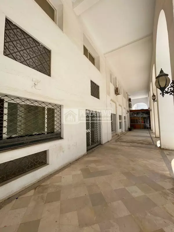 A VENDRE LOCAL COMMERCIAL