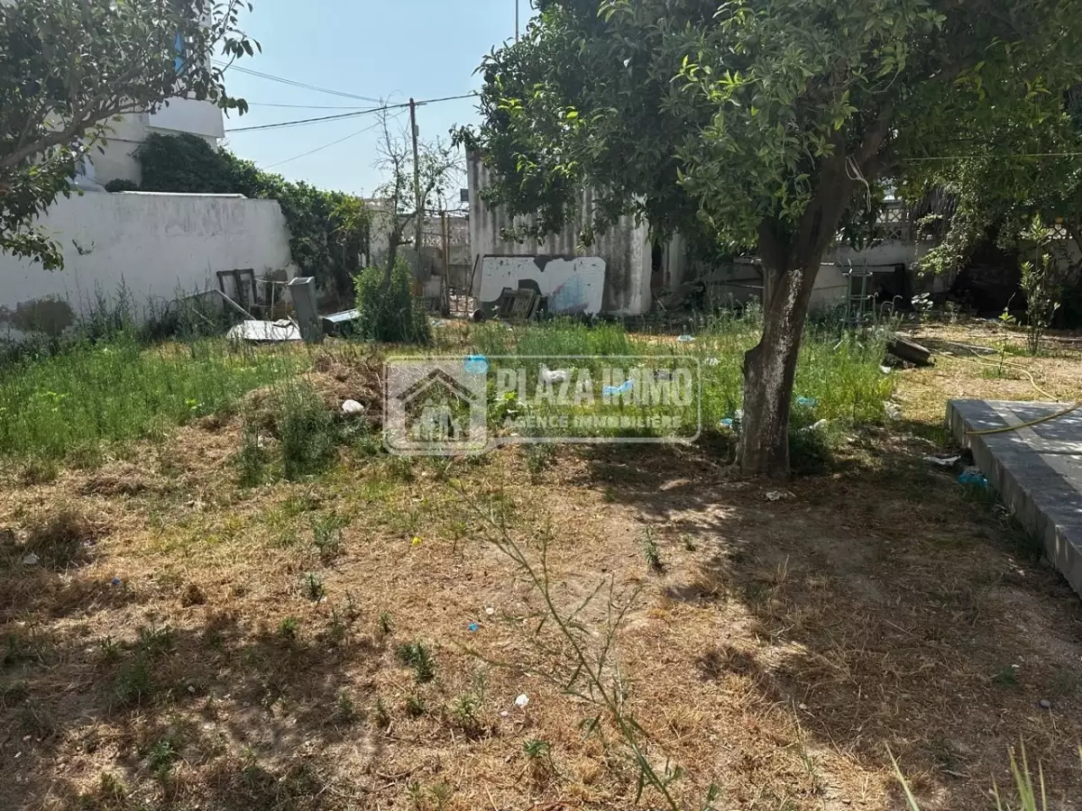 A VENDRE TERRAIN DE 193 m2 AIN ZAGHOUAN EN FACE DE TUNISIA MALL