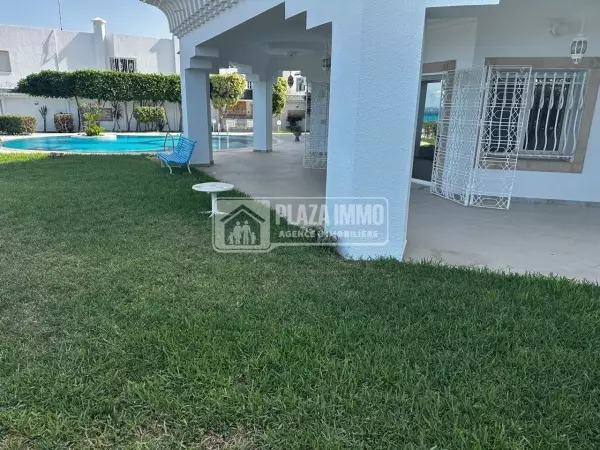 A LOUER UNE VILLA LA MARSA CUBE PIEDS DANS L'EAU