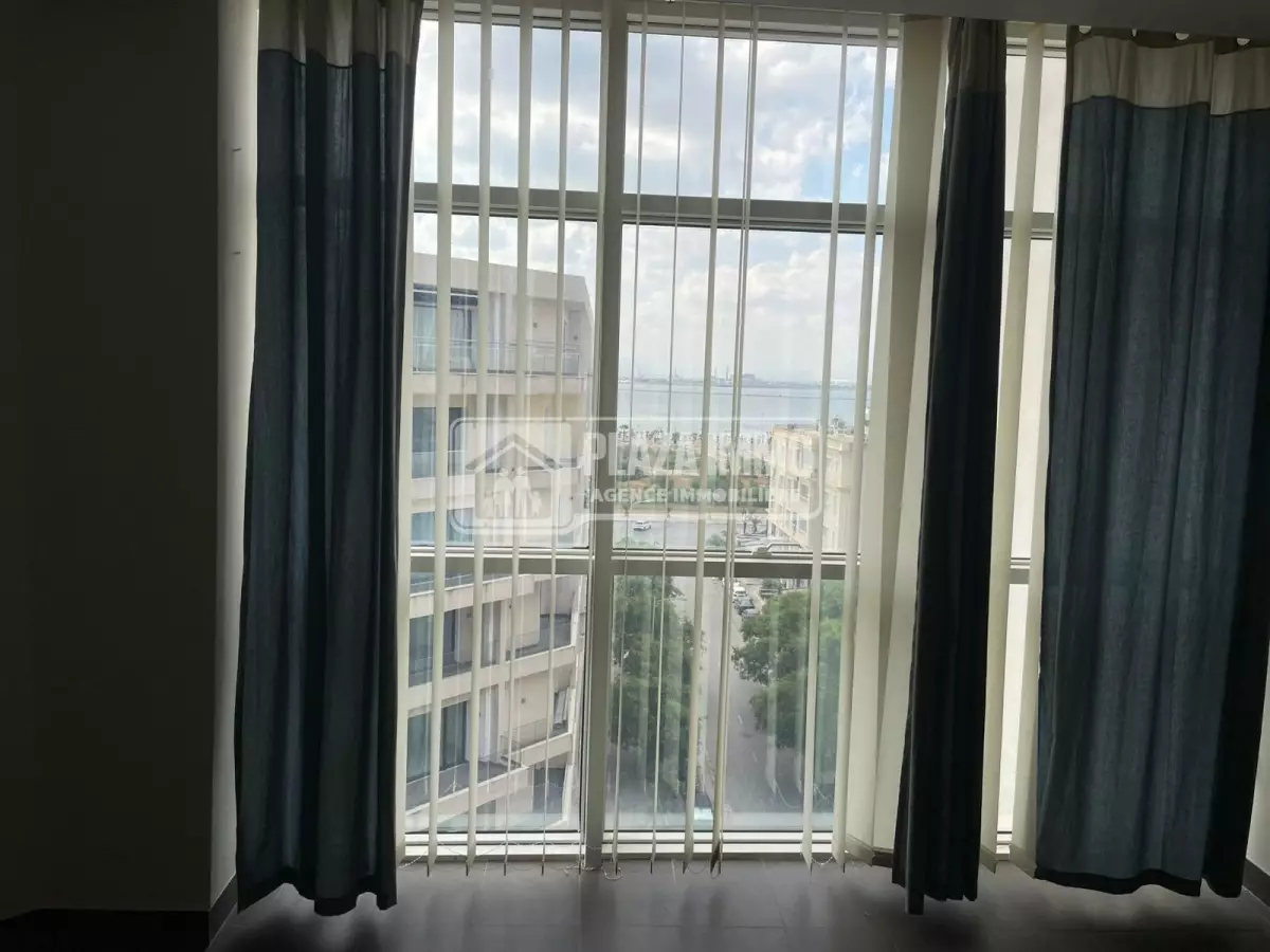 A vendre un immeuble bureautique au lac2