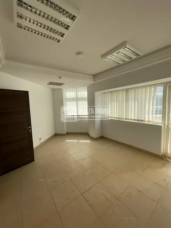 A vendre un immeuble bureautique au lac2
