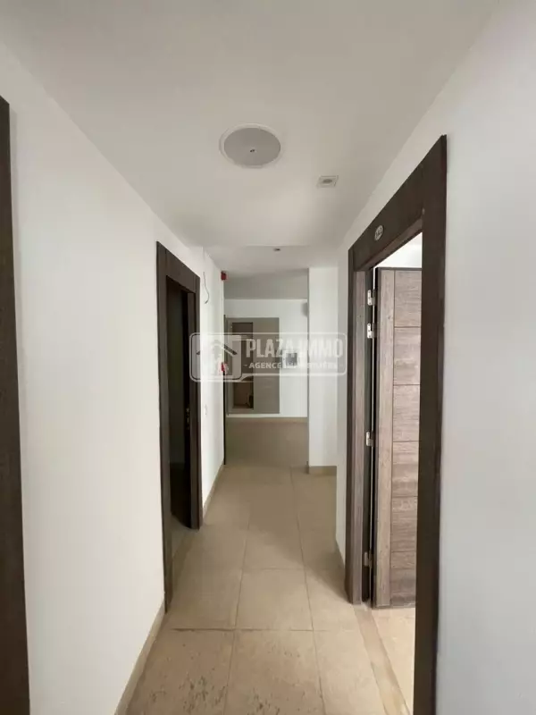A vendre un immeuble bureautique au lac2