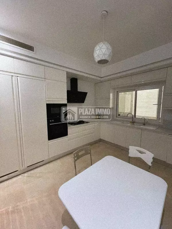A Louer Appartement S3 meublé lac 2