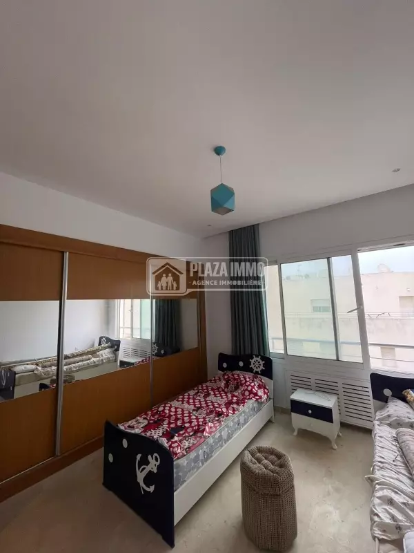 A Louer appartement S+3 au Lac 2