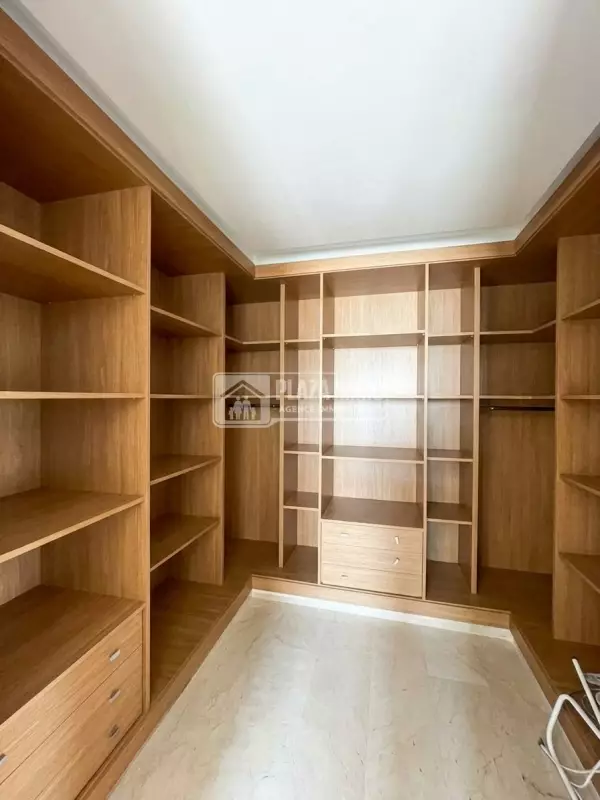 A Louer appartement S+3 au Lac 2