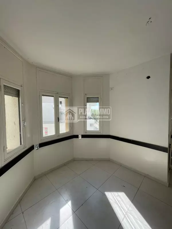 A louer Appartement Manar 1 Usage bureautique