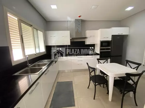 A louer un appartement S+3 meublé au lac 2