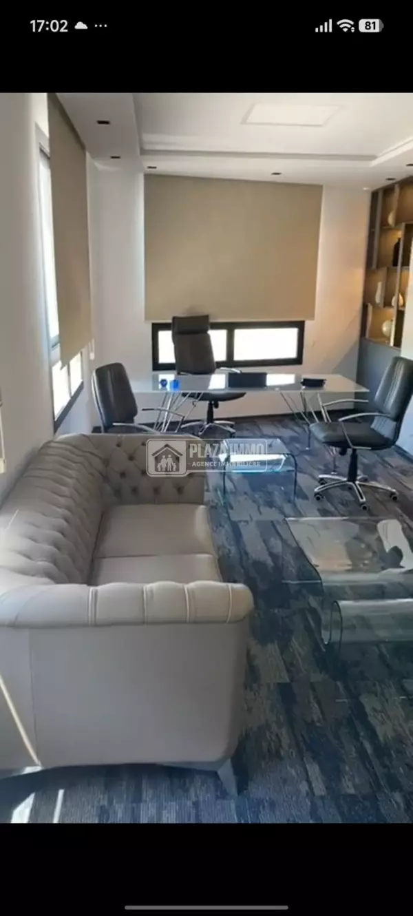 A LOUER BUREAU 237m2 AU LAC2