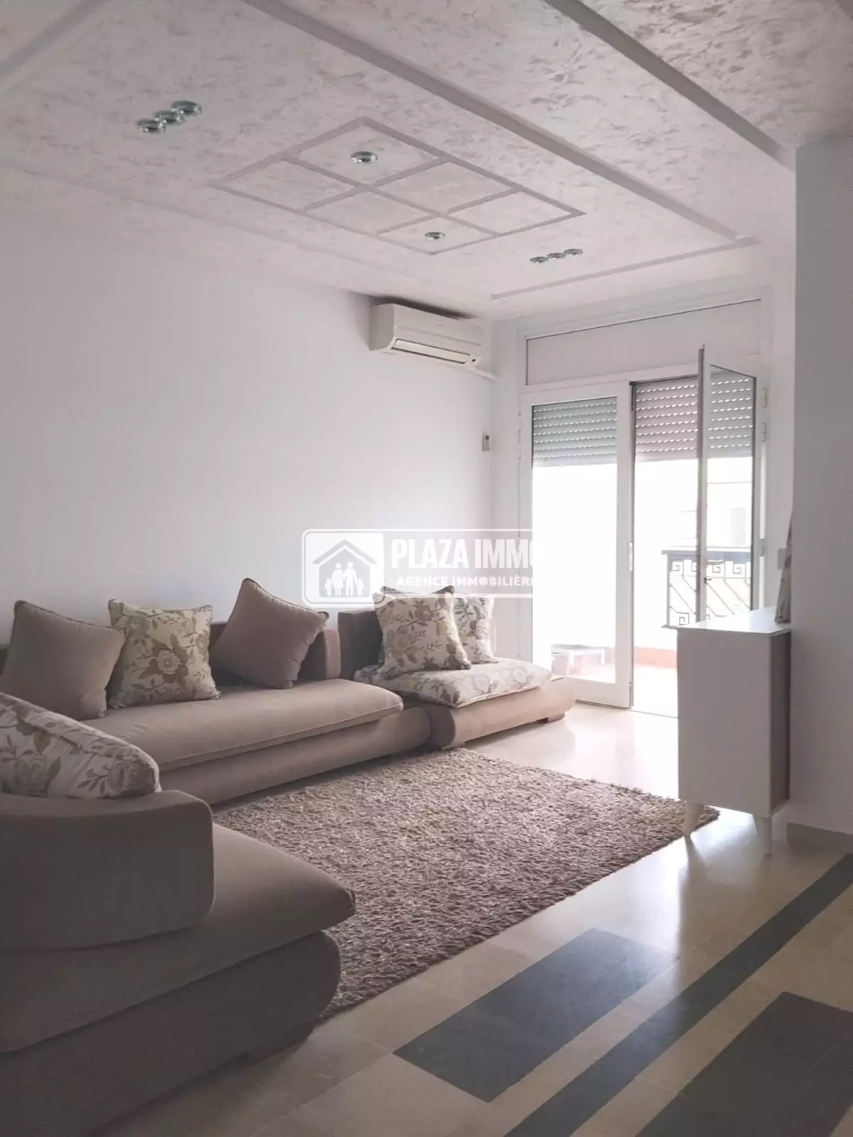 A louer un appartement S+2 meublé Cité Essalema