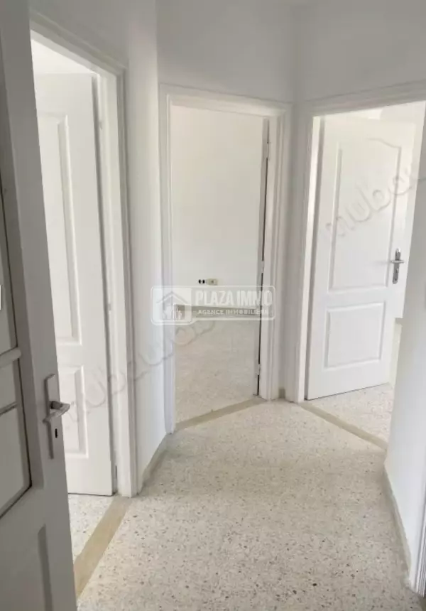 A vendre appartement Aouina S3