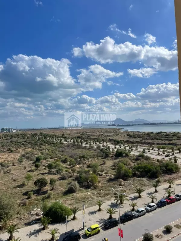 A louer appartement S2 meublé au Lac 2