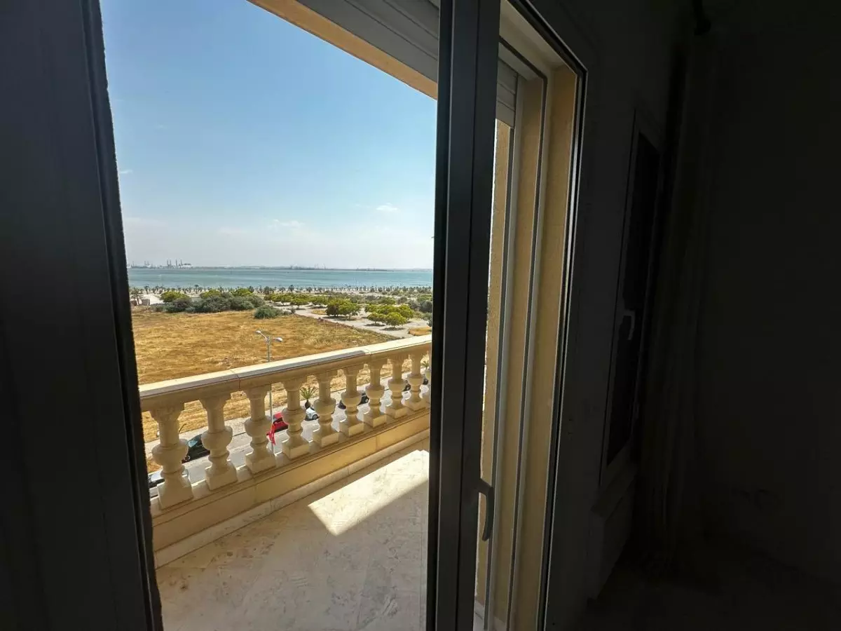  A VENDRE S3 AVEC VUE SUR LAC2