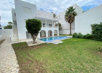 Grande Villa à Louer à Gammarth supérieur